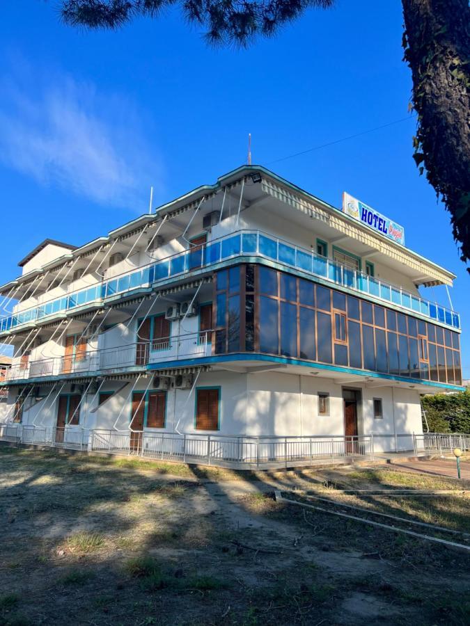 Kamberi Hotel & Apartments 2 Велипойе Экстерьер фото