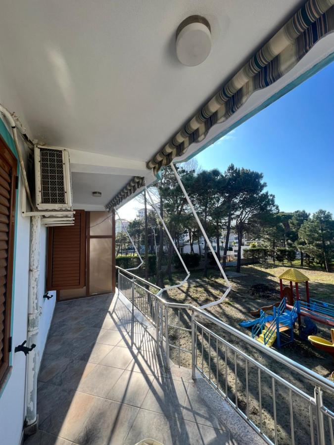 Kamberi Hotel & Apartments 2 Велипойе Экстерьер фото