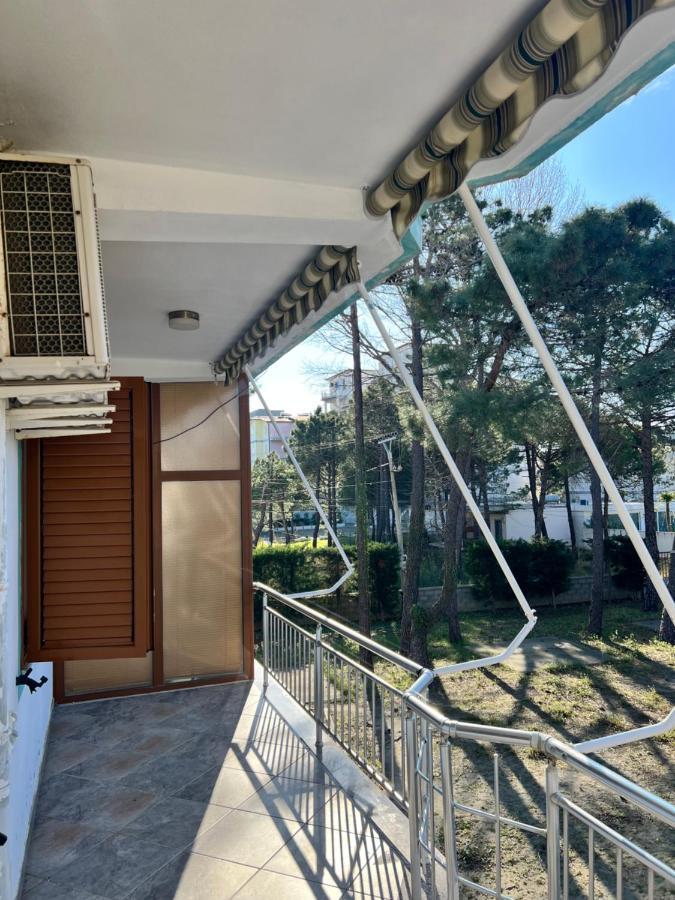 Kamberi Hotel & Apartments 2 Велипойе Экстерьер фото